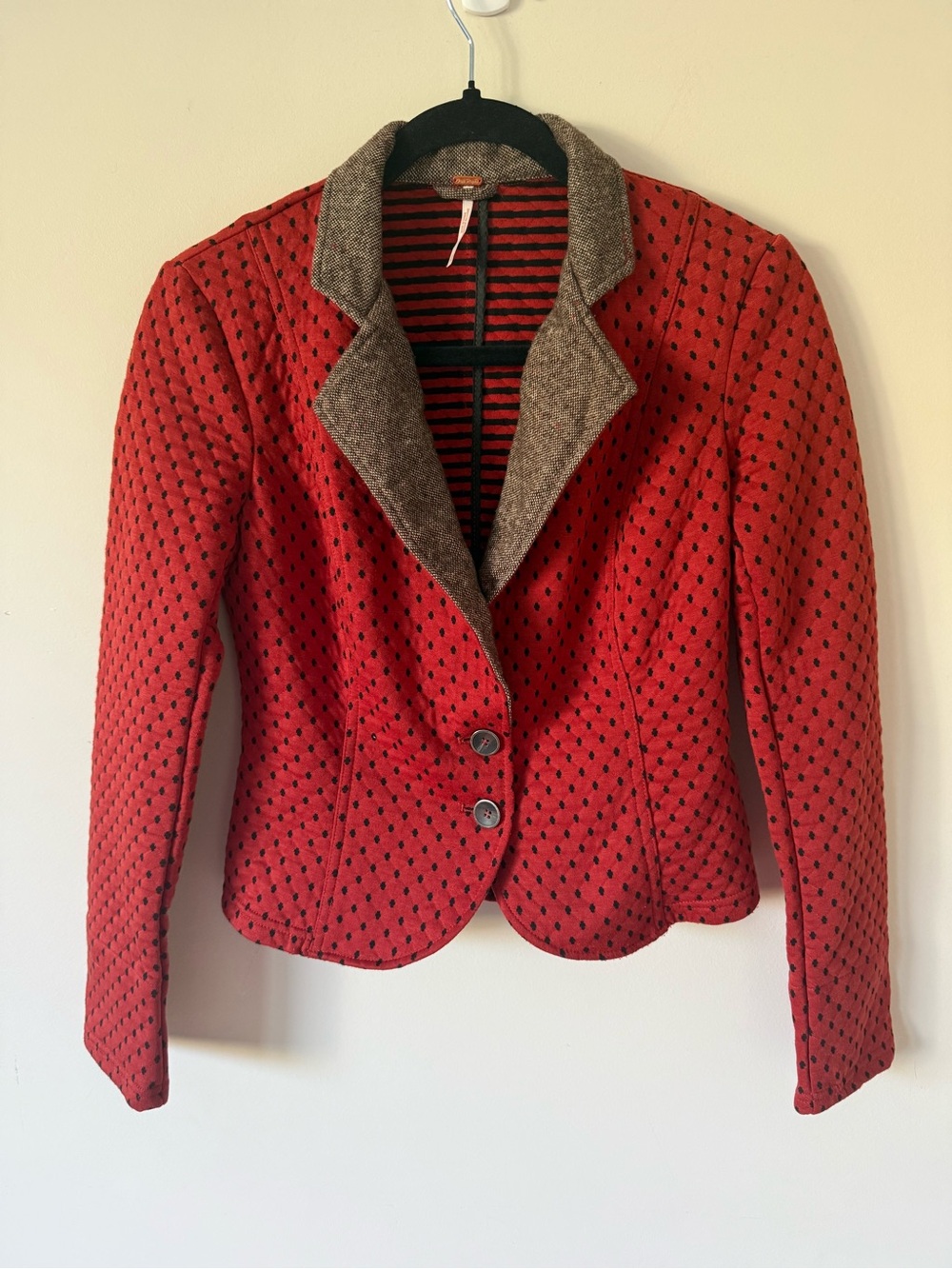 387. FREE PEOPLE CROPPED QUILTED BLAZER